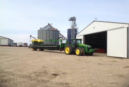 Planter in tow